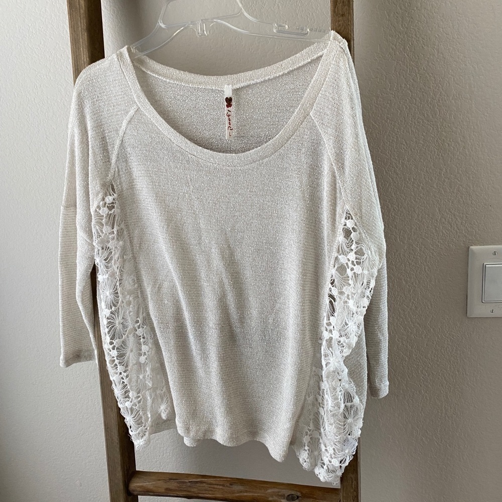 Poof! quarter sleeve blouse top - size L white